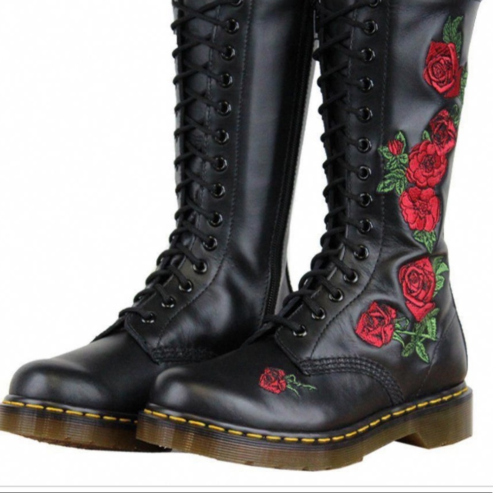 Dr. Marten 1914 Vonda 14-eye Boot NWOT